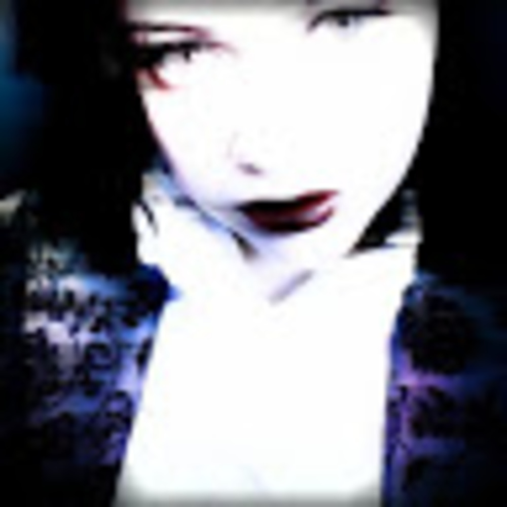 Meet your Posher, Carissa